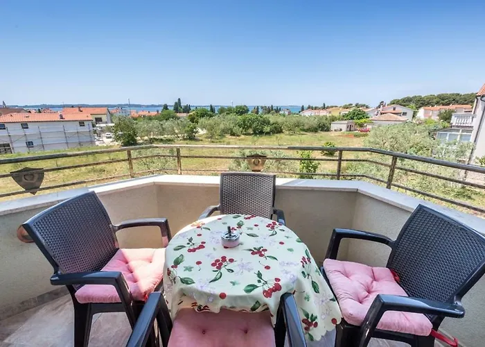 아파트 Lighthouse N3 *